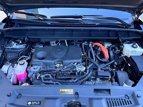 Used 2023 Toyota Highlander XLE AWD/4WD image 30