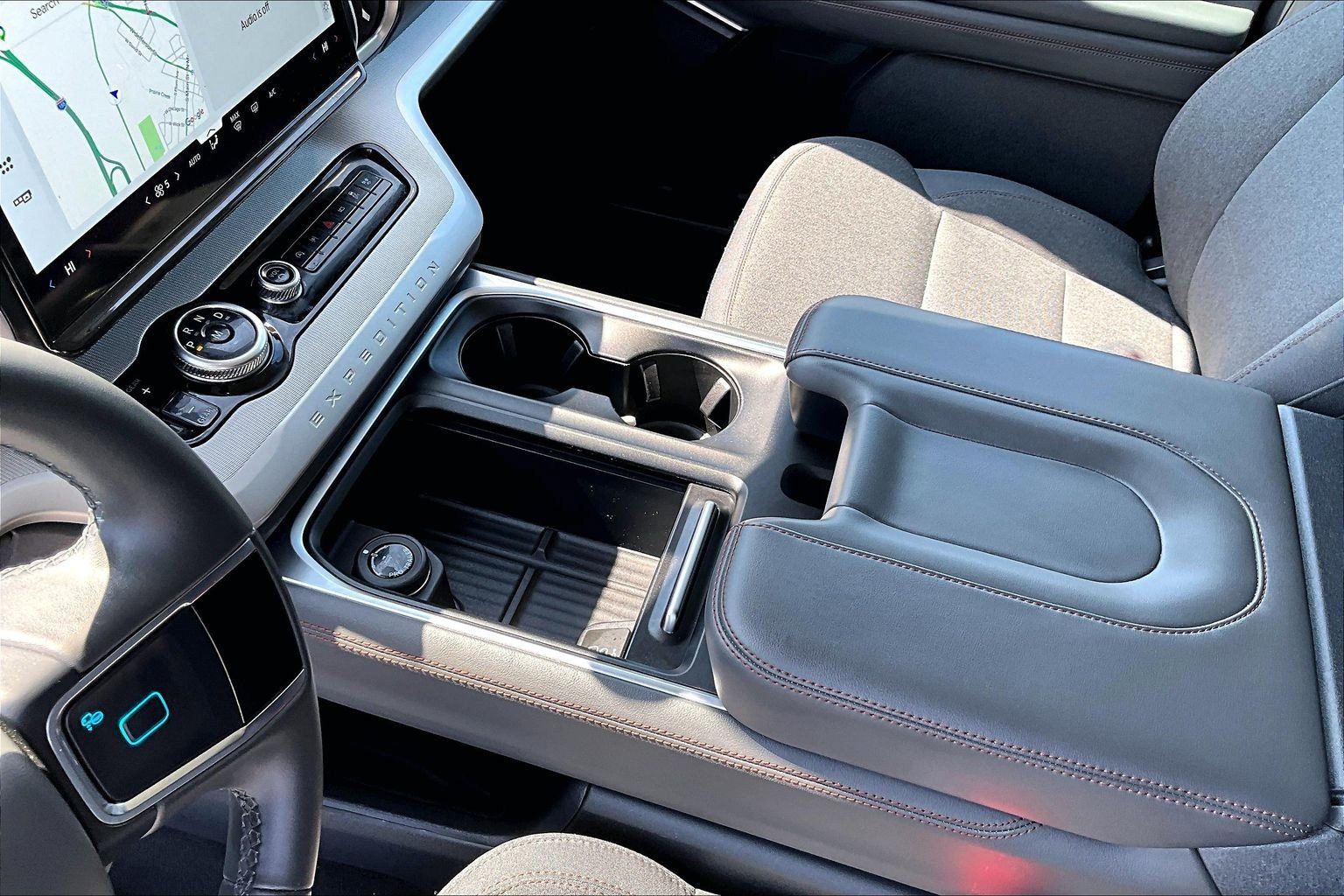 Used 2025 Ford Expedition Max Active RWD image 15