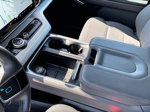 Used 2025 Ford Expedition Max Active RWD image 15