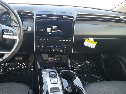 Certified 2023 Hyundai Tucson Limited FWD image 14