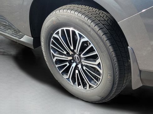 New 2026 Nissan Armada SL w/ Captain's Chari Seat Package image 6