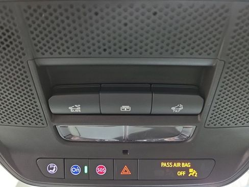 New 2026 Chevrolet Traverse LT w/ Sun and Wheel Package image 28