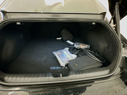 Used 2023 Hyundai Ioniq 6 SEL image 30