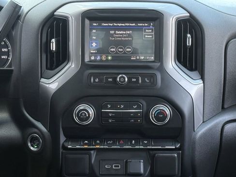 Used 2022 Chevrolet Silverado 1500 Custom image 16