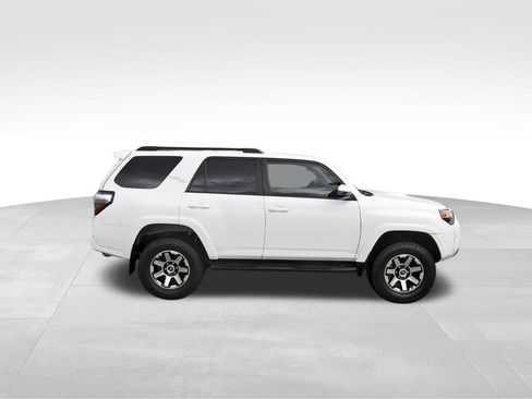 Used 2019 Toyota 4Runner TRD Off-Road AWD/4WD image 5