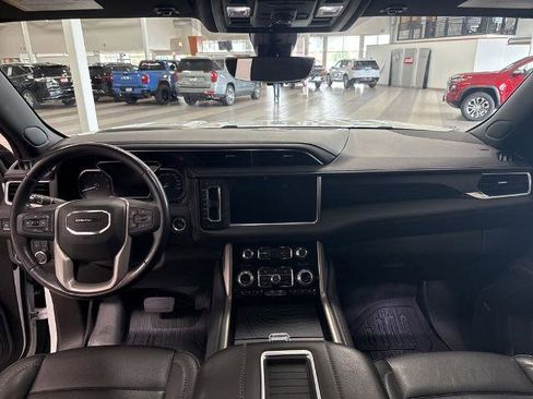 Used 2021 GMC Yukon XL Denali w/ Denali Ultimate Package AWD/4WD image 6