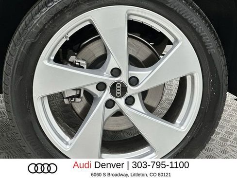Used 2025 Audi Q5 Premium w/ Premium Plus AWD/4WD image 10