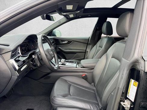 Used 2023 Audi Q8 Premium Plus w/ Premium Plus Package image 24