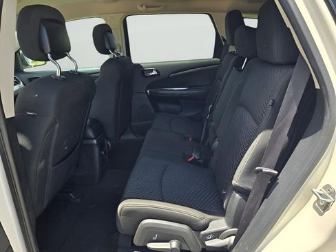 Used 2019 Dodge Journey SE w/ Blacktop Package FWD image 26