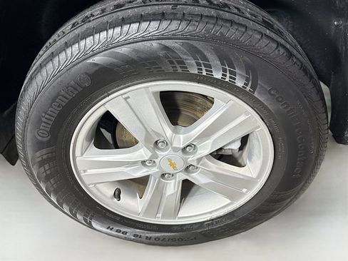 Used 2020 Chevrolet Trax LS w/ Tint and Cruise Package AWD/4WD image 31