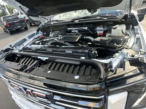 Used 2024 GMC Sierra 2500 AT4 w/ AT4 Premium Plus Package image 31