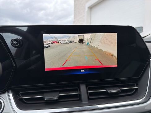 New 2026 Chevrolet Trax LT w/ Driver Confidence Package image 15