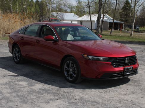 Certified 2023 Honda Accord EX image 3