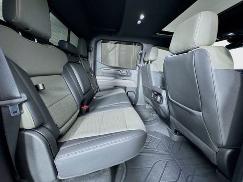 Used 2023 Chevrolet Silverado 1500 ZR2 image 28