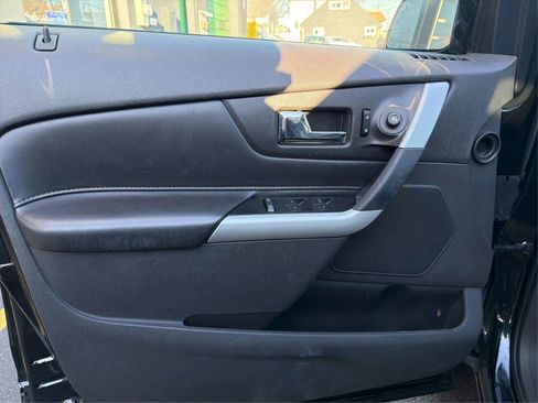 Used 2014 Ford Edge SEL w/ Equipment Group 205A image 19