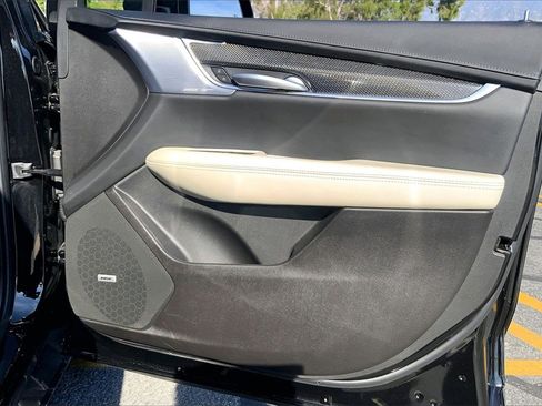 Used 2025 Cadillac XT5 Sportv image 22