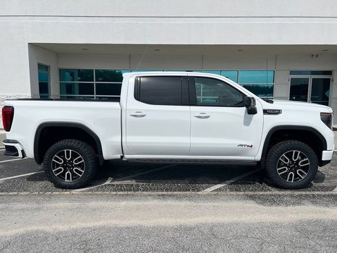 New 2026 GMC Sierra 1500 AT4 w/ AT4 Premium Package AWD/4WD image 3