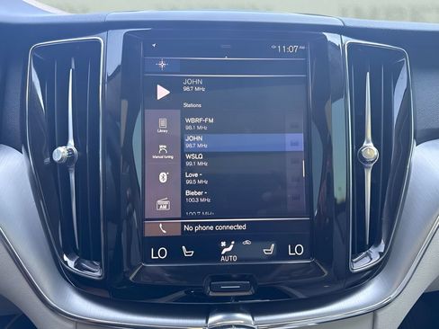 Used 2018 Volvo XC60 T6 Momentum w/ Convenience Package AWD/4WD image 15