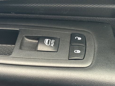 Used 2022 Dodge Durango GT image 22