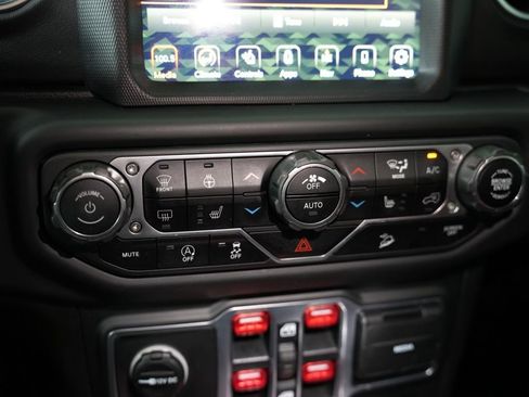 Used 2020 Jeep Wrangler Unlimited Rubicon AWD/4WD image 26