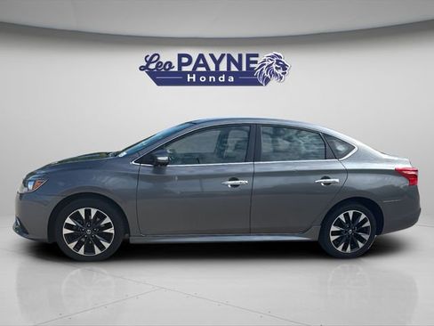 Used 2019 Nissan Sentra SR FWD image 4