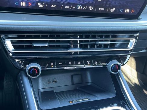 New 2026 Chevrolet Traverse LT image 32