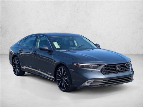 New 2026 Honda Accord Touring image 7