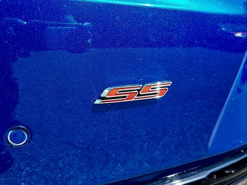 Used 2018 Chevrolet Camaro SS RWD image 29