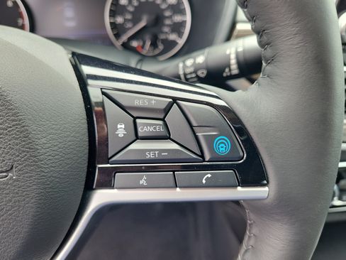 Used 2022 Nissan Altima 2.5 Platinum AWD/4WD image 18