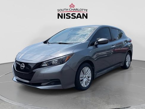 Used 2023 Nissan Leaf S FWD image 3
