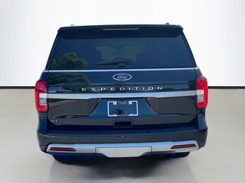 Used 2024 Ford Expedition XLT RWD image 7