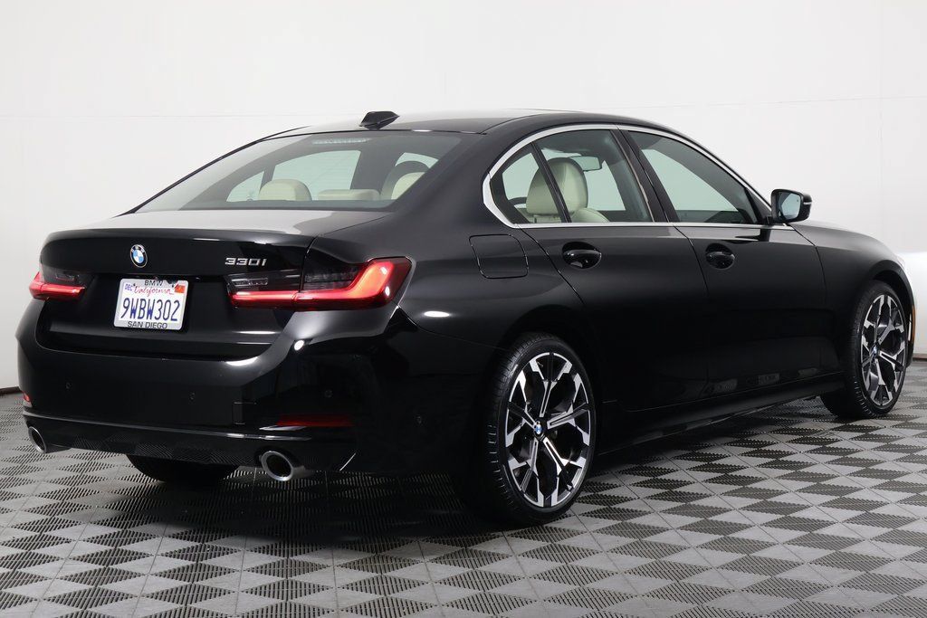 Certified 2026 BMW 330i Sedan w/ Convenience Package RWD image 4