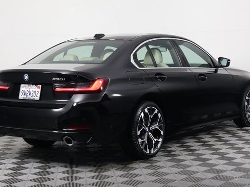 Used 2026 BMW 330i Sedan w/ Convenience Package RWD image 4