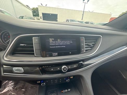 Used 2023 Buick Enclave Essence FWD image 14