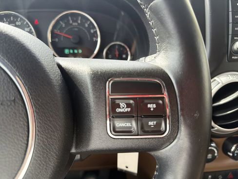 Used 2012 Jeep Wrangler Sahara w/ Connectivity Group image 14