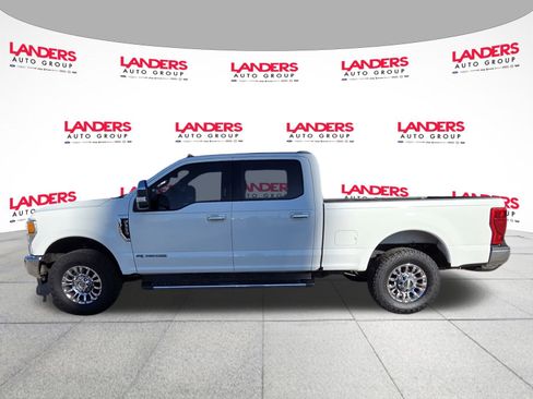 Used 2020 Ford F350 Lariat w/ Chrome Package image 6