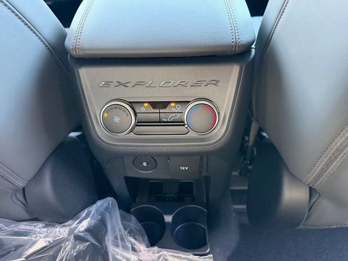 New 2026 Ford Explorer Active w/ Active Comfort Package RWD image 13