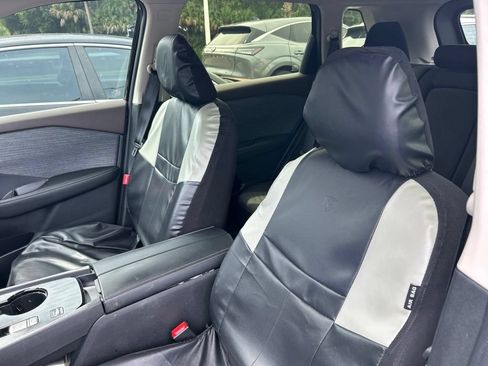 Certified 2023 Nissan Rogue SV FWD image 22