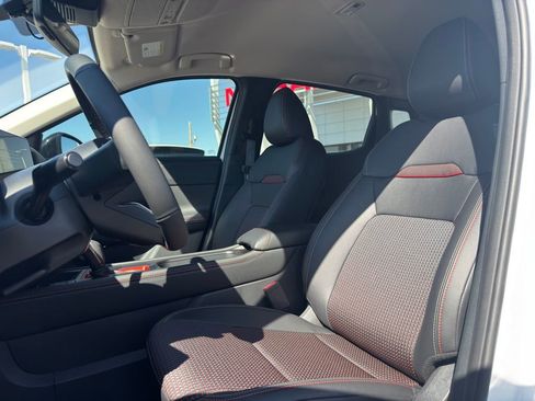 New 2026 Nissan Kicks SR w/ Interior Electronics Package AWD/4WD image 10