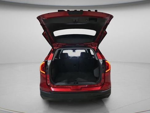 Used 2023 GMC Terrain SLE w/ Driver Convenience Package image 35