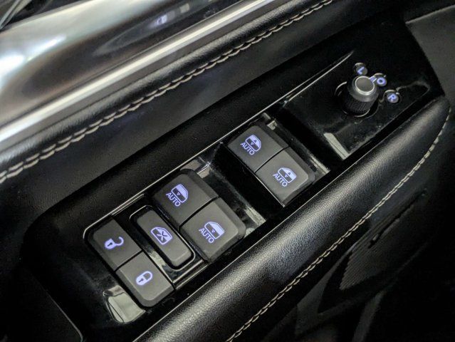 Used 2022 Jeep Wagoneer Series II AWD/4WD image 24