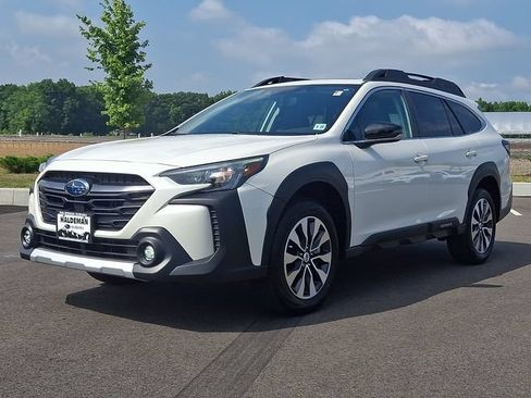 Certified 2024 Subaru Outback Limited AWD/4WD image 3