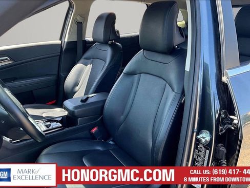 Used 2025 Kia Sportage EX w/ Premium Package FWD image 20