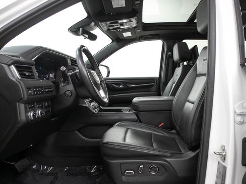 Used 2024 GMC Yukon Denali w/ Denali Reserve Package AWD/4WD image 25