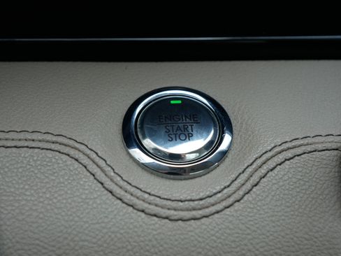 Used 2022 Lincoln Navigator L Reserve w/ Equipment Group 201A image 29