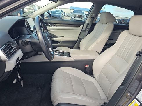 Used 2018 Honda Accord EX-L image 3