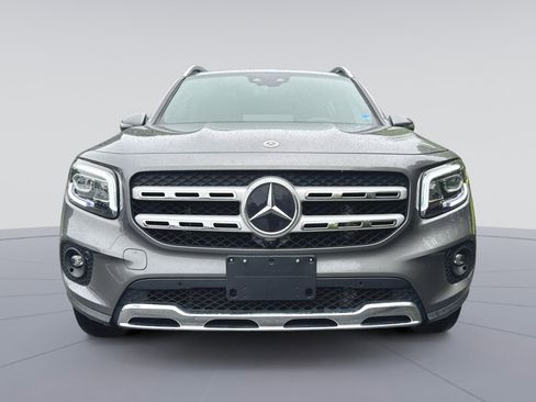Used 2023 Mercedes-Benz GLB 250 4MATIC image 4