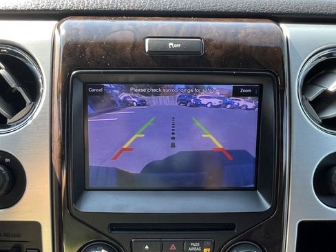 Used 2013 Ford F150 Platinum RWD image 10