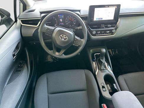 Used 2025 Toyota Corolla LE FWD image 20