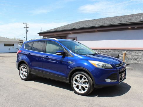 Used 2013 Ford Escape Titanium AWD/4WD image 2